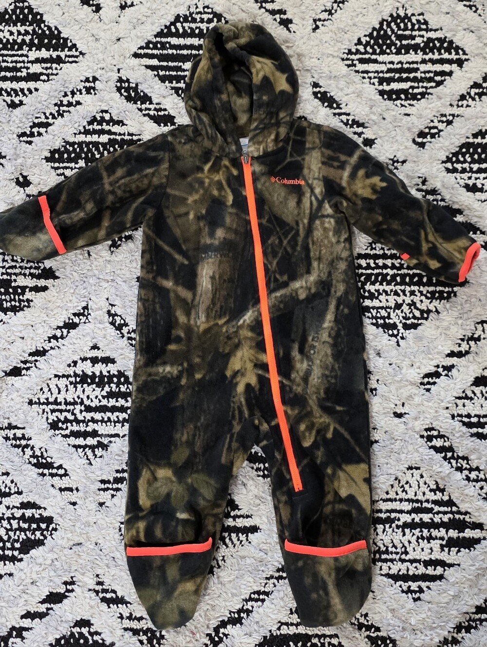 Columbia Infant Snowtop II Fleece Bunting – Tree Camo & Neon Orange 12-18 M